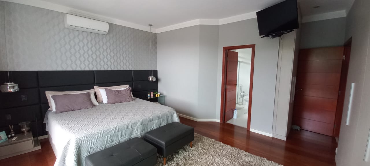 Casa no PINHEIRINHO — foto 23