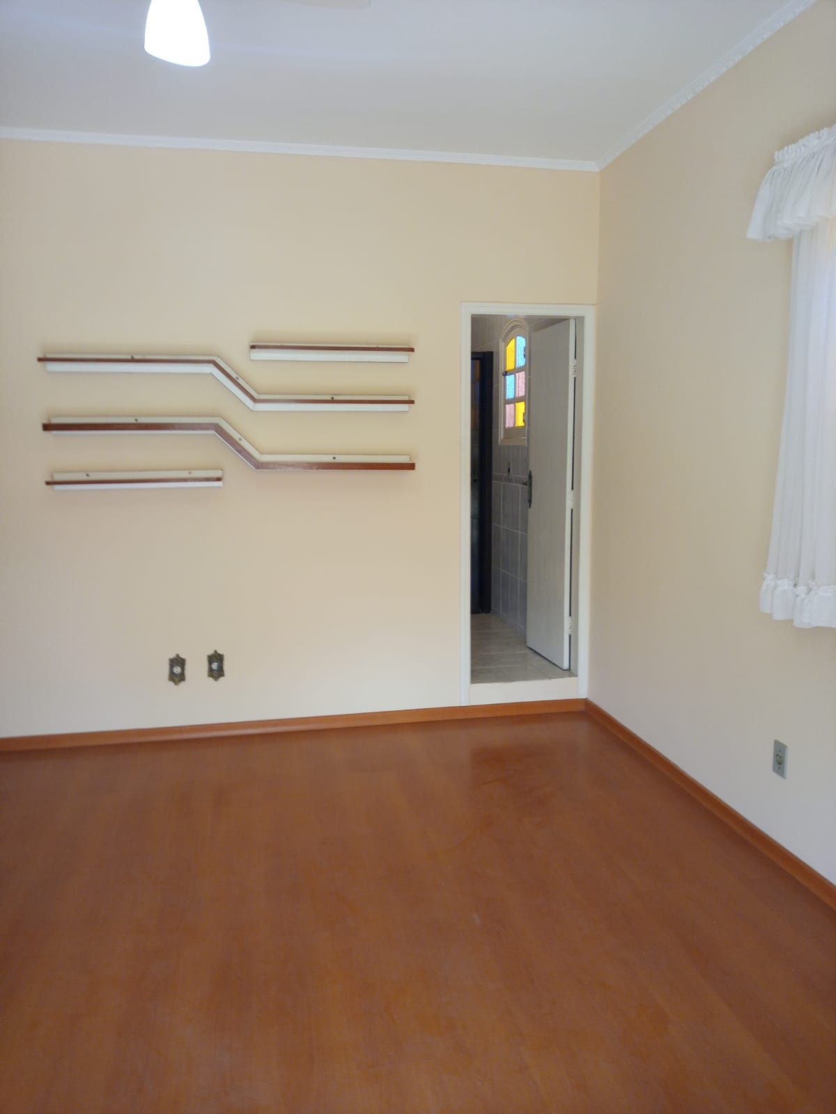Casa no PINHEIRINHO — foto 18