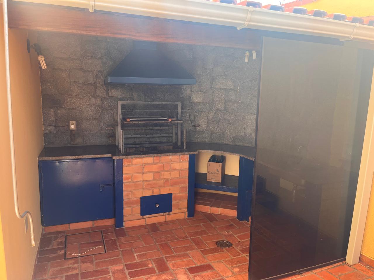 Casa no PINHEIRINHO — foto 3