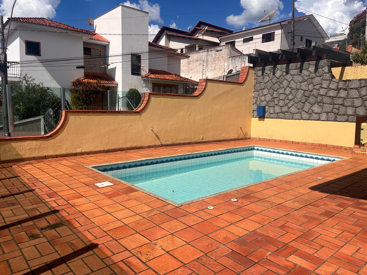 Casa no PINHEIRINHO — foto 5
