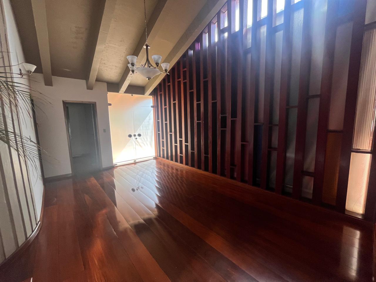 Casa no PINHEIRINHO — foto 14