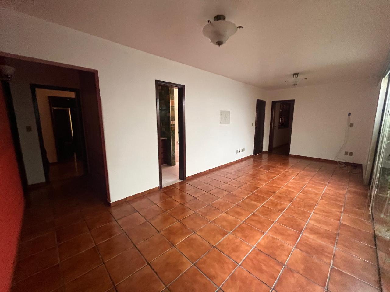 Casa no PINHEIRINHO — foto 27