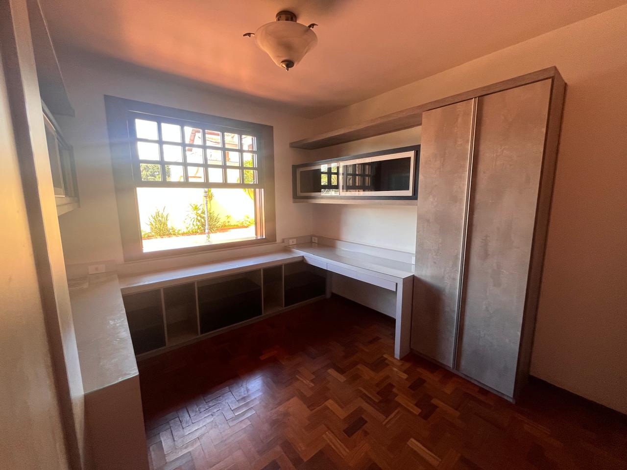 Casa no PINHEIRINHO — foto 30