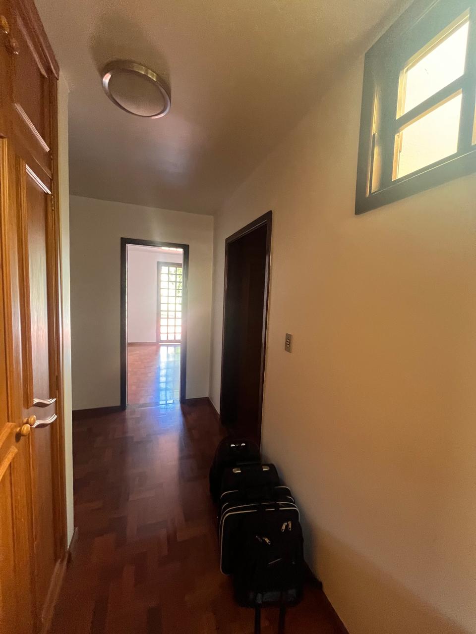 Casa no PINHEIRINHO — foto 32